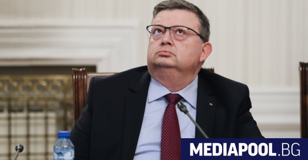 Шефът на антикорупционната агенция (КПКОНПИ) в оставка Сотир Цацаров си