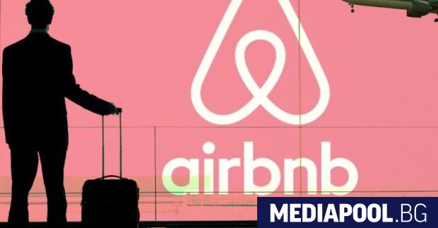 Онлайн компанията за отдаване на туристически имоти Airbnb обяви в