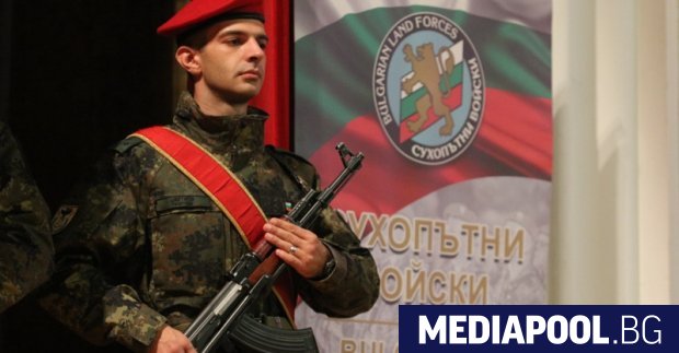 Българската армия ще модернизира автоматите си Калашников АК 47 което ще