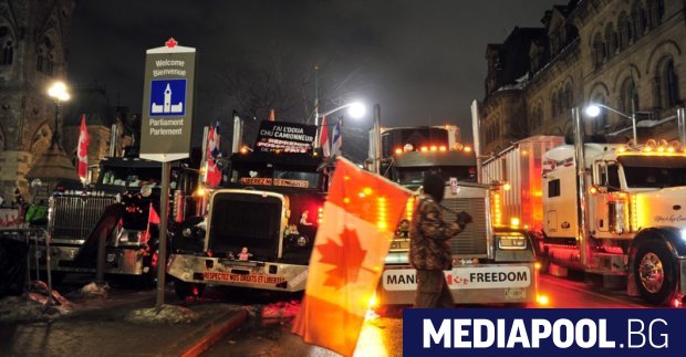 Протестиращи срещу задължителната ваксинация в Канада продължават блокадата си на