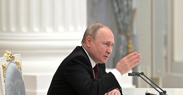 Руският президент Владимир Путин заяви в телефонни разговори с френския