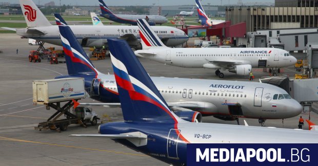 От полунощ в събота Чехия ще забрани на руските авиокомпании