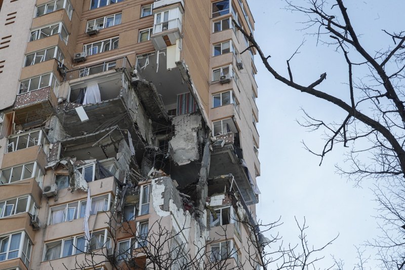 Ден трети: Киев е под обсада. Зеленски обяви, че Украйна удържа на атаките (видео)