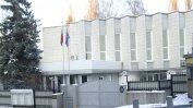 България евакуира дипломатите си от Украйна