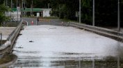 Хиляди австралийци се евакуират заради най-тежките наводнения от десетилетия