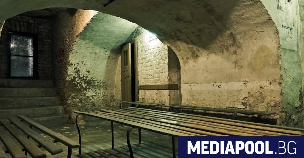 МВР обяви в четвъртък обещания списък на скривалищата в България