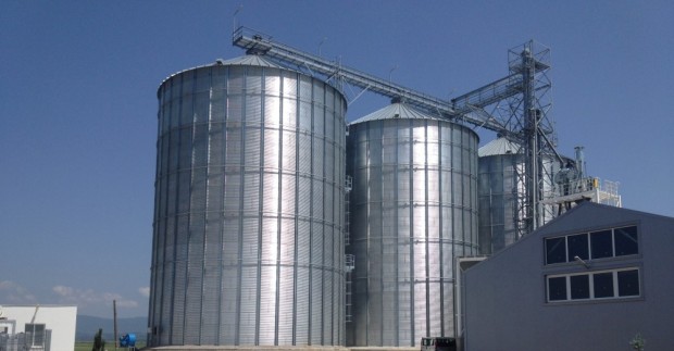 Над 300 000 тона зърно с неизяснен произход е открито