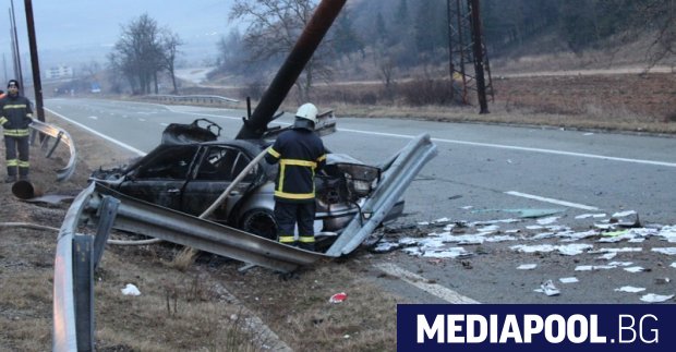 Тежка катастрофа край Благоевград с един загинал и двама ранени