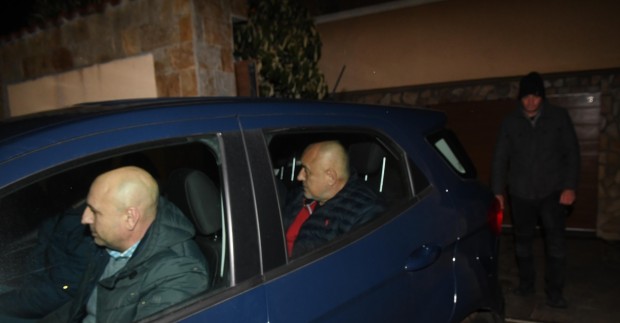Бившият премиер Бойко Борисов, , е задържан заради сигнал за