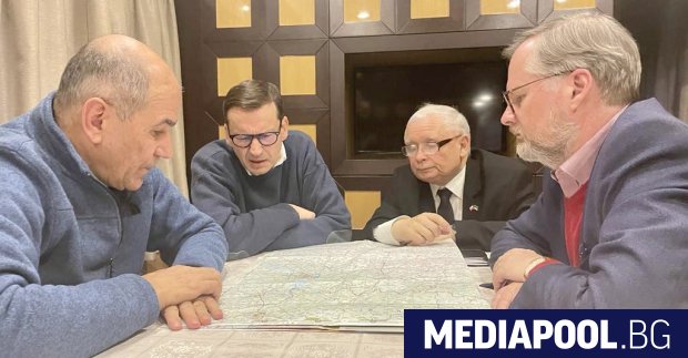 Министър председателите на Чехия Словения и съседната на Украйна Полша пристигнаха