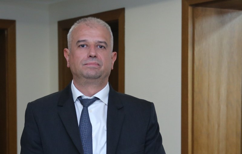 Следователят бунтар Бойко Атанасов е първият кандидат за ВСС, но фаворитът е друг