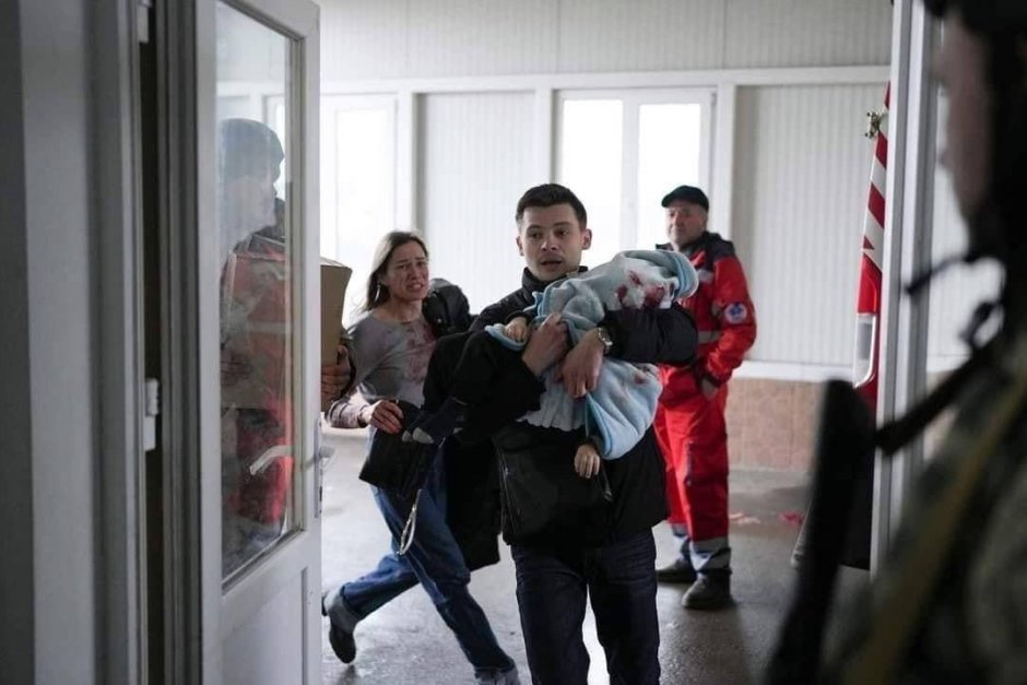 Бебе е убито при обстрела на Мариупол. Снимка: Емине Джепар, зам.-външния министър на Украйна, Туитър