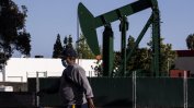 Петролът продължава да поскъпва, след като преговорите между Украйна и Русия зациклиха
