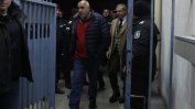 МВР и прокуратурата продължават задочния спор около пускането на Борисов
