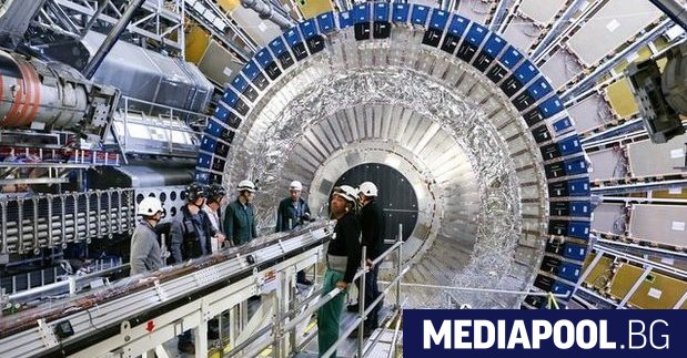 Европейският център за ядрени изследвания (ЦЕРН) възобнови работата на Големия