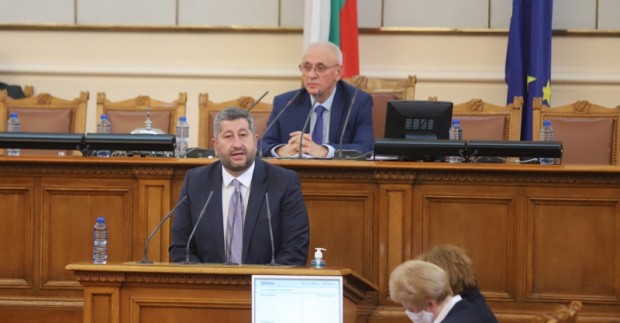 Изпращането на военна помощ за Украйна не фигурира в дневния