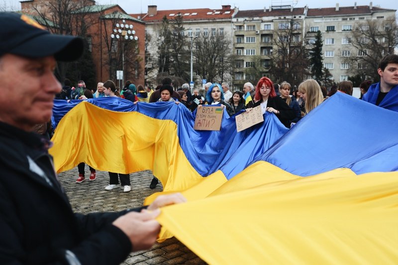 Хиляди на шествие в София в подкрепа на Украйна: "Не сме неутрални"