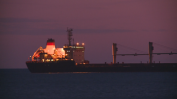 В момента не е реалистично извеждането на кораба "Царевна" от пристанището на Мариупол