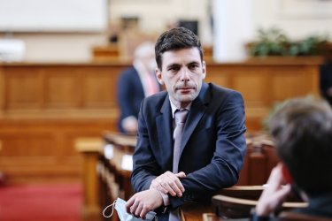 Шефът на НС: Темата за ветото над Скопие се експлоатира политически