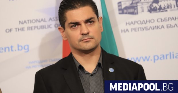 След като се в сряда спортният министър Радостин Василев
