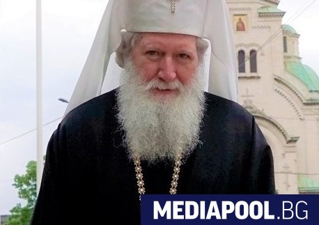 Българският патриарх Неофит е приет в болница след падане в