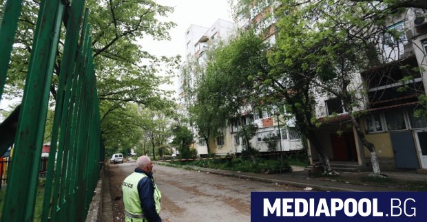 Мъжът който се барикадира в апартамента си столичния комплекс Люлин