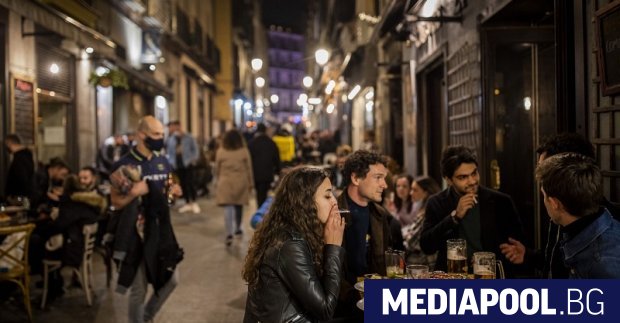 Испания е посрещнала 4 милиона туристи през март сочат данни