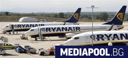 Ирландската нискотарифна авиокомпания Райънеър (Ryanair) отчете днес загуба от 355