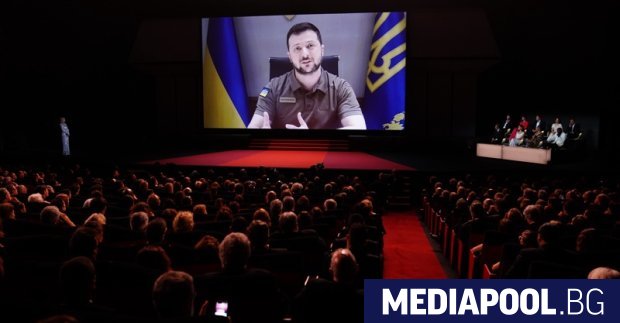Президентът на Украйна Володимир Зеленски направи специално видеообръщение на церемонията