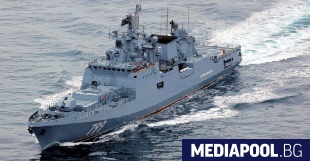Един от най модерните руски бойни кораби Адмирал Макаров е ударен