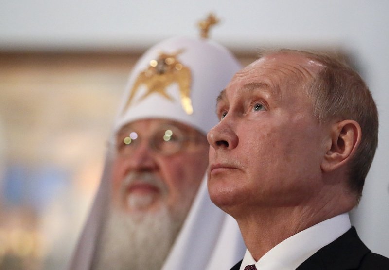 Президентът Владимир Путин и руският патриарх Кирил. Снимка: ЕПА/БГНЕС
