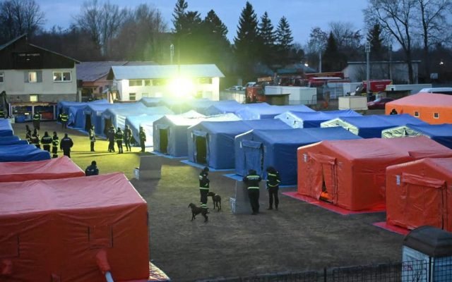 Мобилен лагер в Румъния за бежанци от Украйна