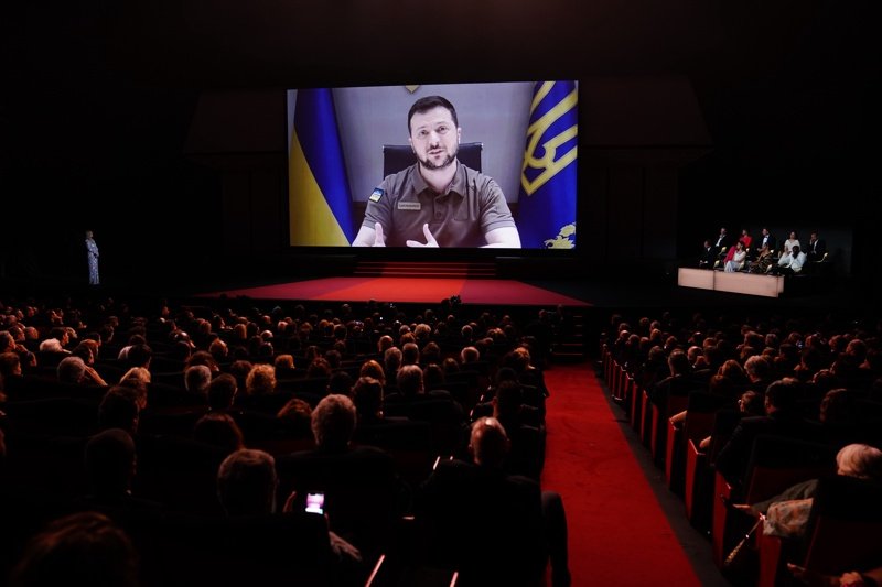 Володимир Зеленски при откриването на фестивала в Кан. Снимка: ЕПА/БГНЕС