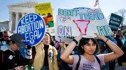 Какво ще роди спорът около становището за абортите на Върховния съд на САЩ на изборите през есента?