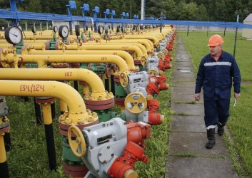 Газовите доставки, запасите и високите волатилни цени остават предизвикателство за България