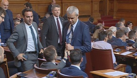 Вигенин порица Костадинов и Митев заради "Копейкин" и "тъпак"