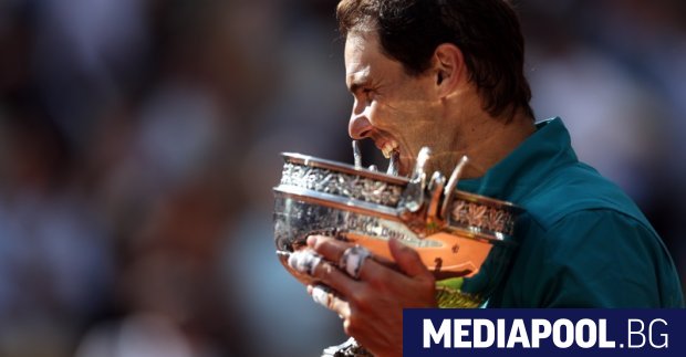 Рафаел Надал продължава да пише историята на световния тенис Испанецът