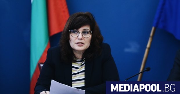 Здравният министър проф Асена Себрезова ще настоява за по бързи съдебни