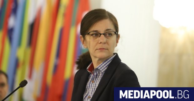 Външният министър Теодора Генчовска посети Битоля за да се запознае