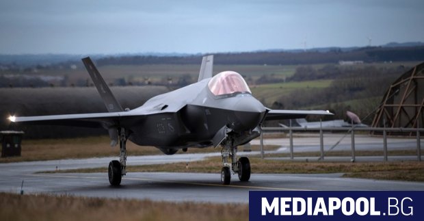 Американски изтребител F 35 са кацнали в авиобаза Граф Игнатиево в