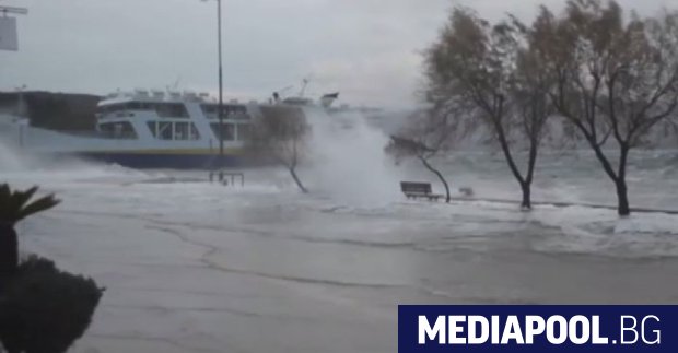 Сериозни проблеми предизвика лошото време в Гърция съобщават гръцките медии