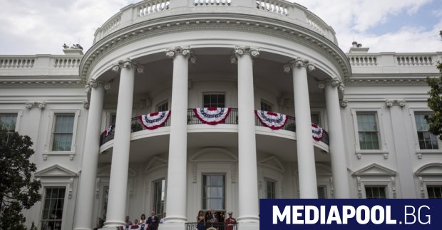 Бдителен нощен пазач заинтригуван на 17 юни 1972 г от