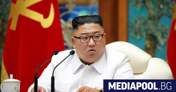 Севернокорейският лидер Ким Чен-ун и най-близките хора от обкръжението му