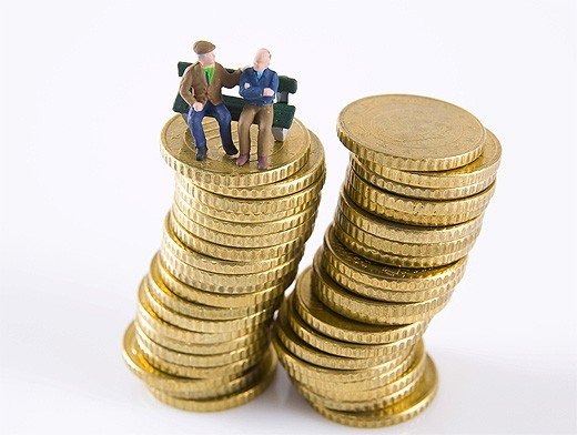 Кабинетът предлага две увеличения на пенсиите – от 1 юли и от 1 октомври