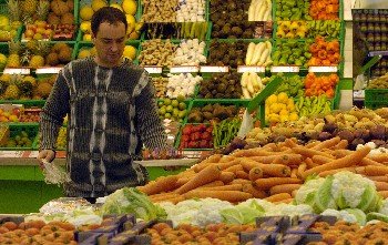 Спад на цените на плодове и зеленчуци с до 20% очаква земеделският министър