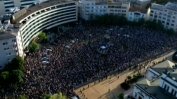 Хилядни възгласи "Ууууу!" пред НС след вота на недоверие (видео)