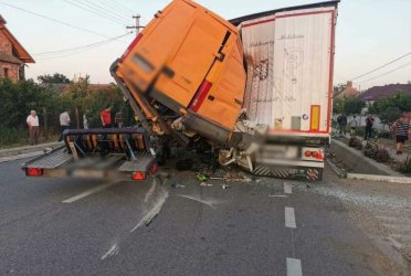 Двама загинали и четирима ранени българи при пътен инцидент в Румъния