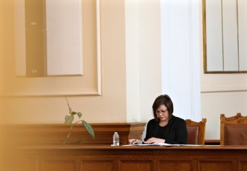 Нинова поиска парламентът да изпълни руския ултиматум