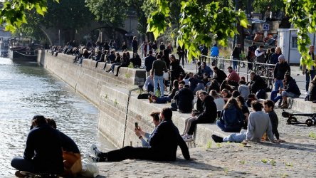 Париж разчита на водите на река Сена, за да охлажда забележителностите си