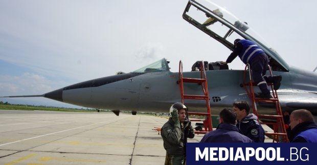 Тричасово авиошоу ще изнесат пилотите от военната база Граф Игнатиево